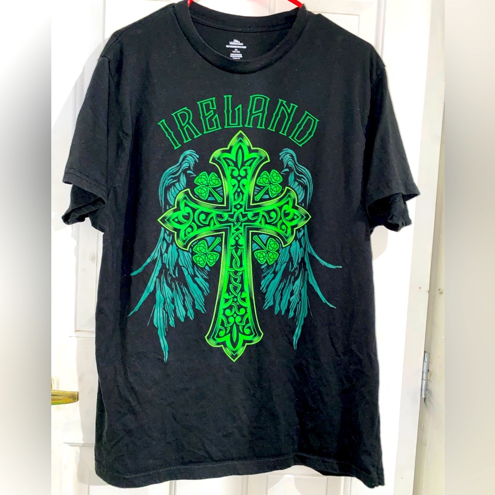 Graphic Tee - Picture 1 of 2